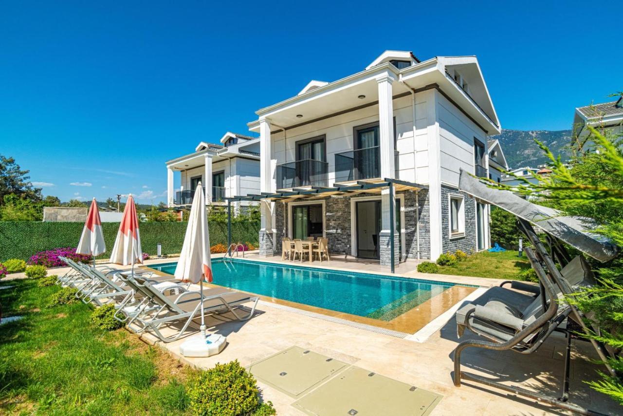 4 Bedroom Holiday Villa In Hisaroenue Oeluedeniz- Gold Rose Фетхіє Екстер'єр фото