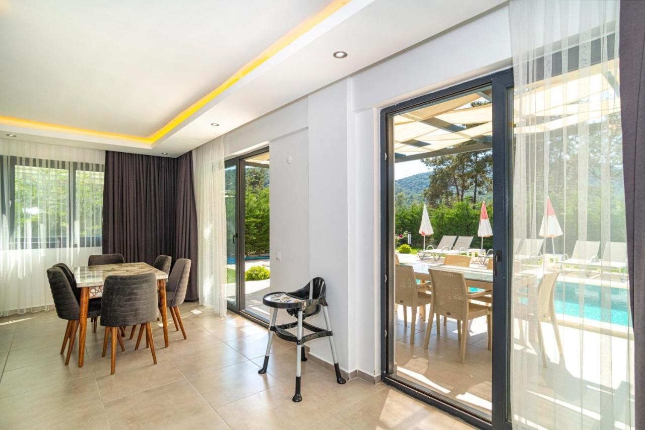 4 Bedroom Holiday Villa In Hisaroenue Oeluedeniz- Gold Rose Фетхіє Екстер'єр фото