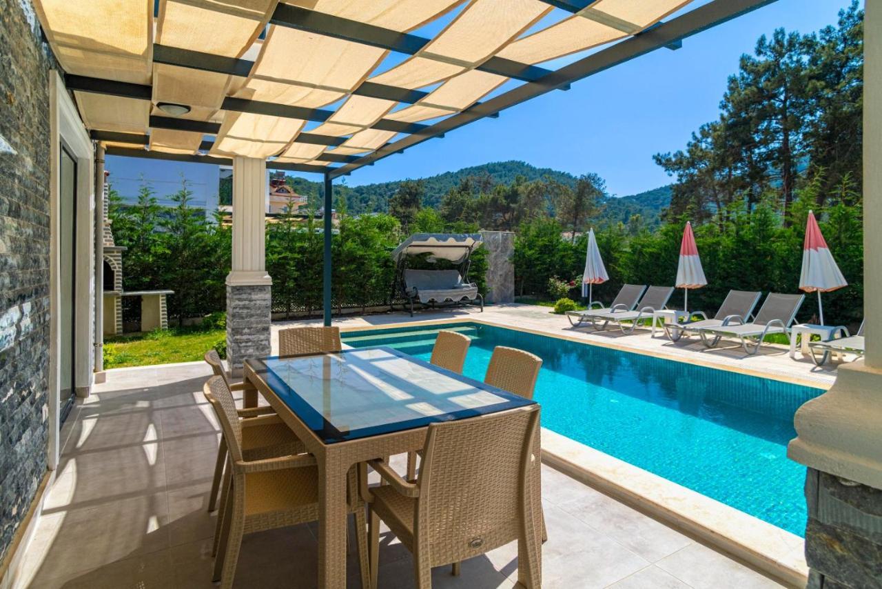 4 Bedroom Holiday Villa In Hisaroenue Oeluedeniz- Gold Rose Фетхіє Екстер'єр фото
