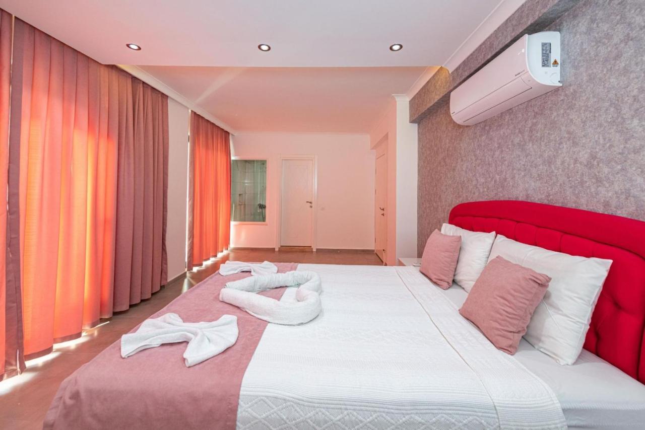 4 Bedroom Holiday Villa In Hisaroenue Oeluedeniz- Gold Rose Фетхіє Екстер'єр фото
