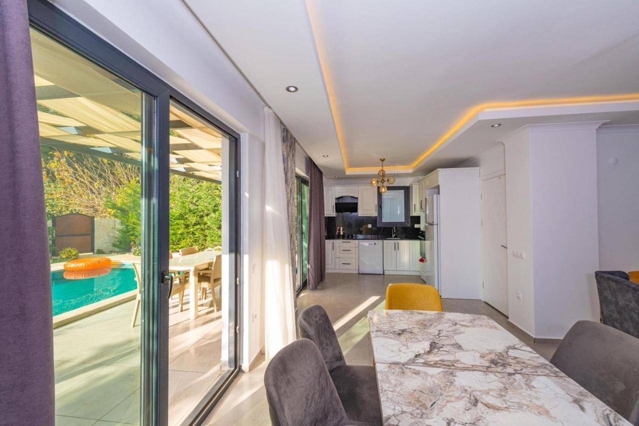 4 Bedroom Holiday Villa In Hisaroenue Oeluedeniz- Gold Rose Фетхіє Екстер'єр фото