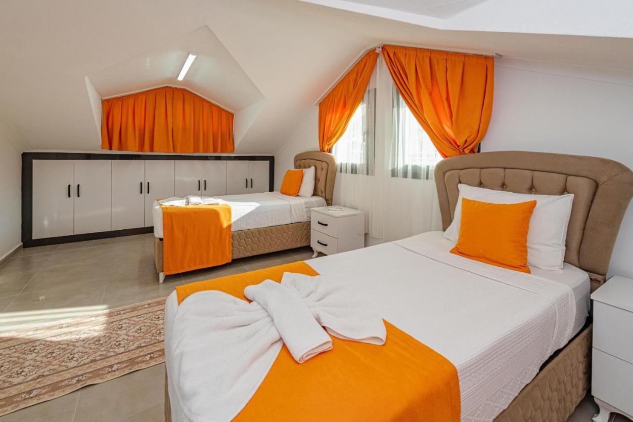 4 Bedroom Holiday Villa In Hisaroenue Oeluedeniz- Gold Rose Фетхіє Екстер'єр фото