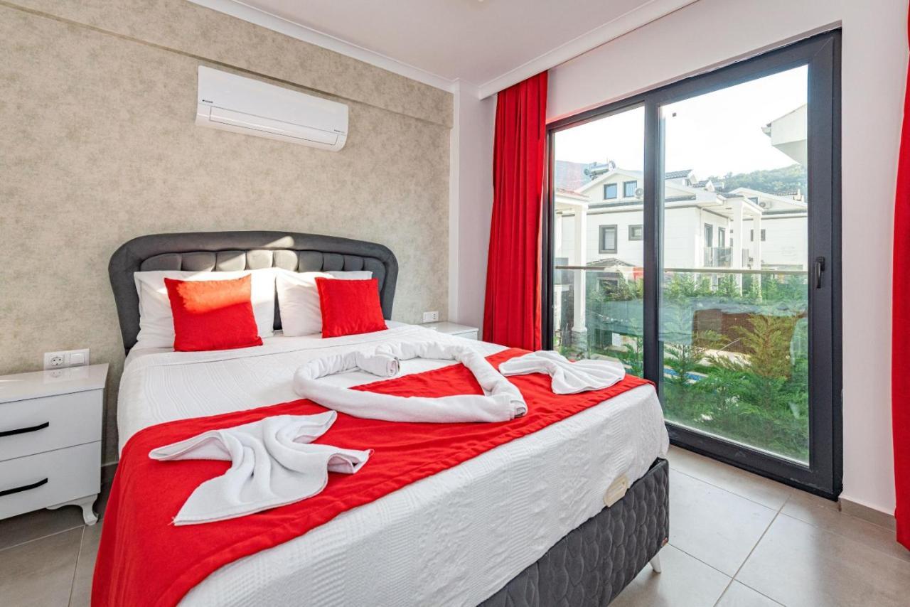 4 Bedroom Holiday Villa In Hisaroenue Oeluedeniz- Gold Rose Фетхіє Екстер'єр фото