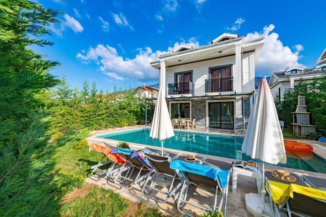 4 Bedroom Holiday Villa In Hisaroenue Oeluedeniz- Gold Rose Фетхіє Екстер'єр фото
