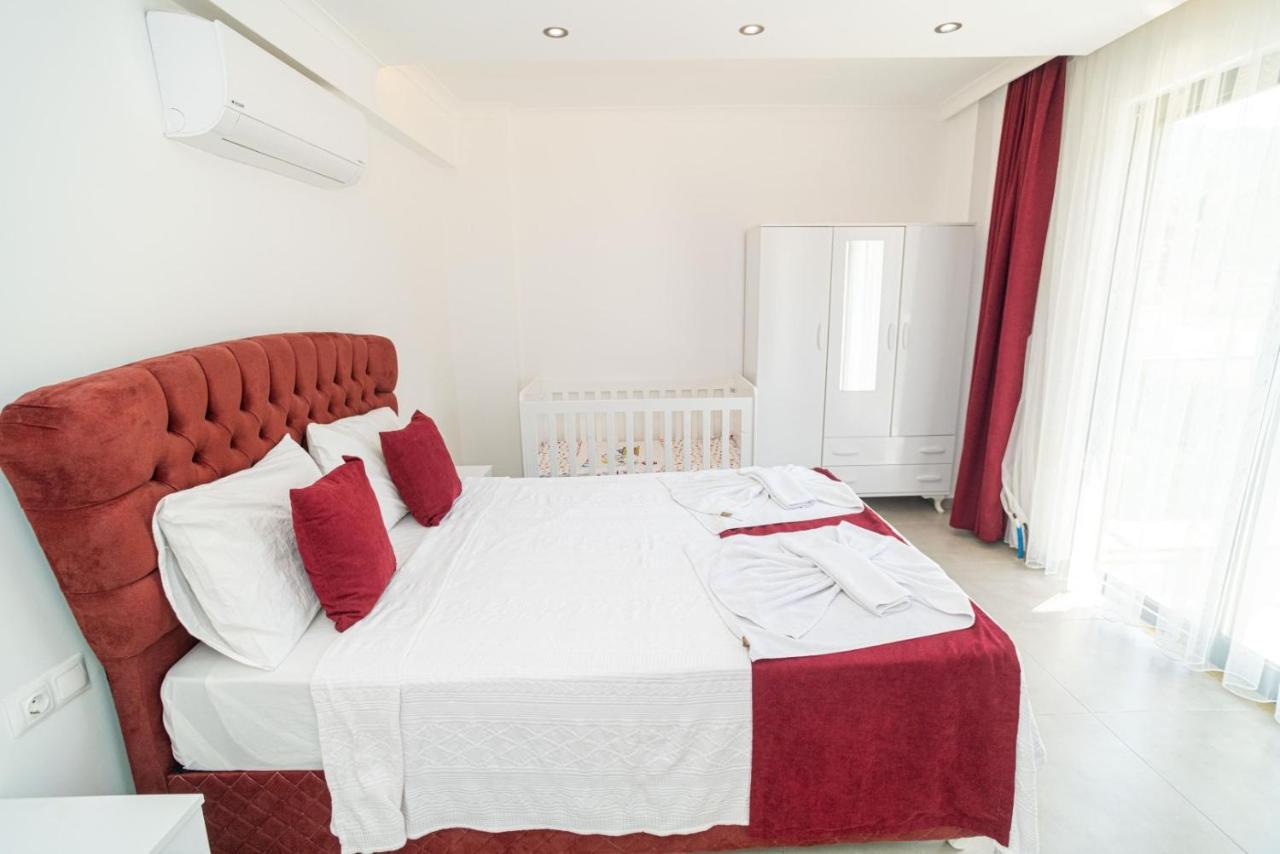 4 Bedroom Holiday Villa In Hisaroenue Oeluedeniz- Gold Rose Фетхіє Екстер'єр фото