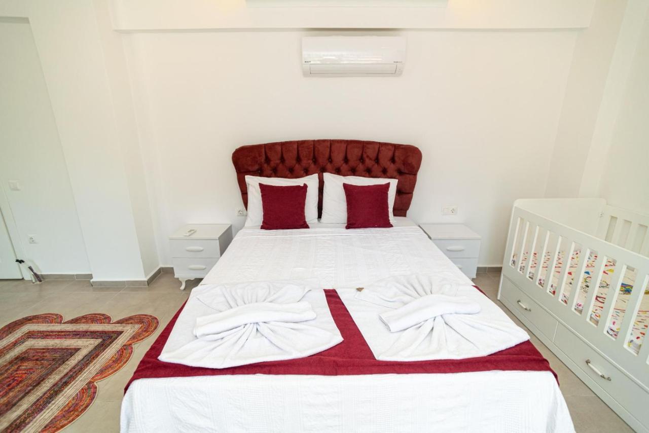 4 Bedroom Holiday Villa In Hisaroenue Oeluedeniz- Gold Rose Фетхіє Екстер'єр фото